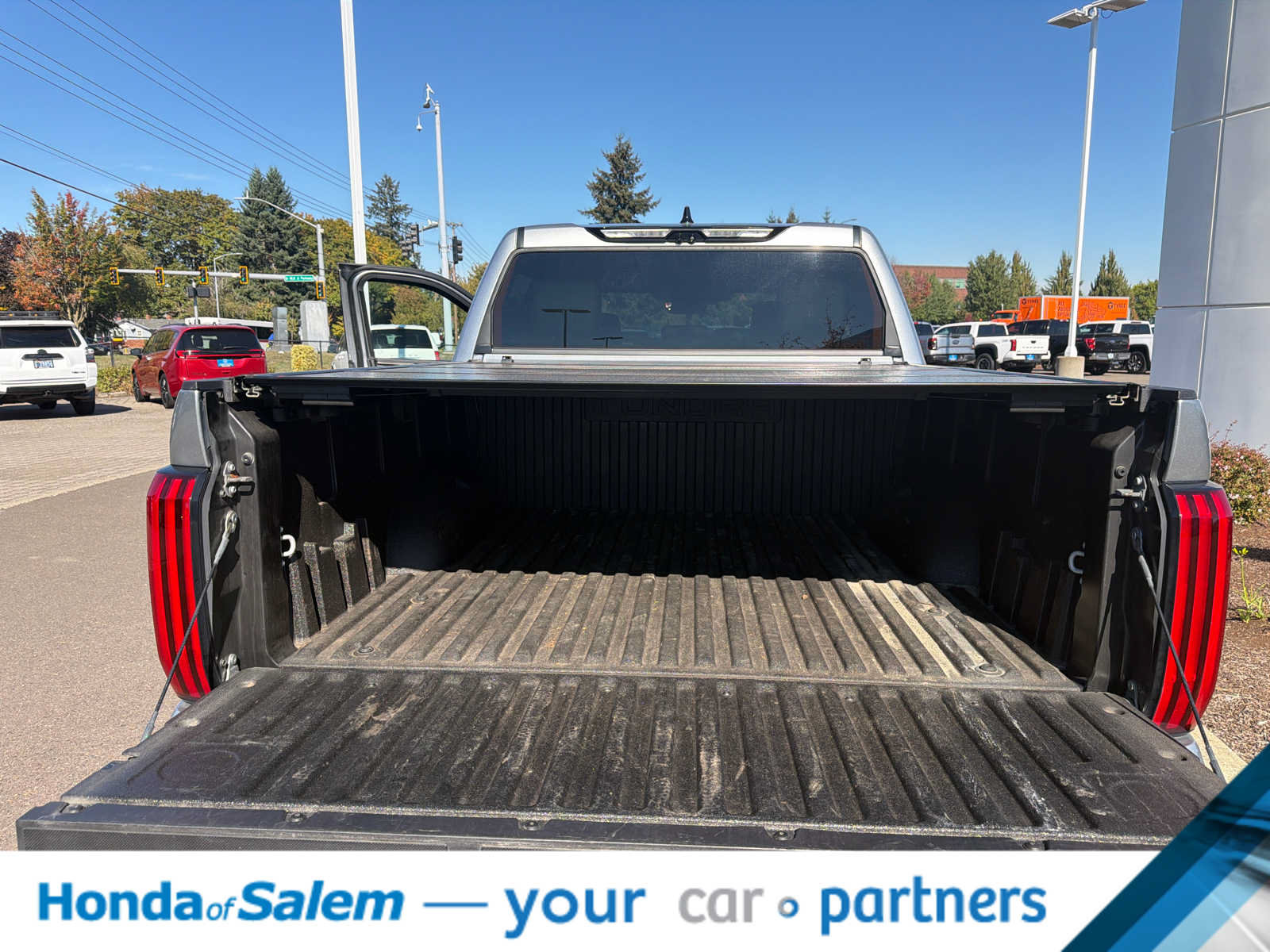 Used 2023 Toyota Tundra Limited w/ TRD Off-Road Package AWD/4WD image 19