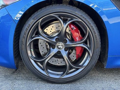 Used 2017 Alfa Romeo Giulia Quadrifoglio image 27