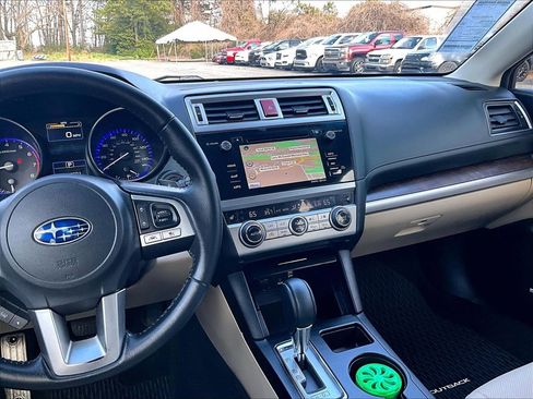 Used 2017 Subaru Outback 2.5i Limited image 15
