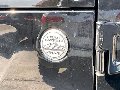 Certified 2018 Jeep Wrangler Unlimited Sahara AWD/4WD image 10