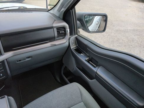 Used 2025 Ford F150 XLT w/ Equipment Group 301A Standard image 17