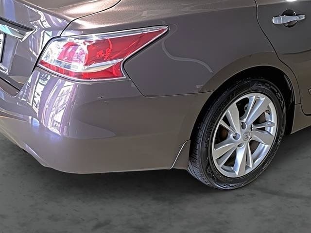 Used 2015 Nissan Altima 2.5 SV w/ Convenience Package FWD image 13