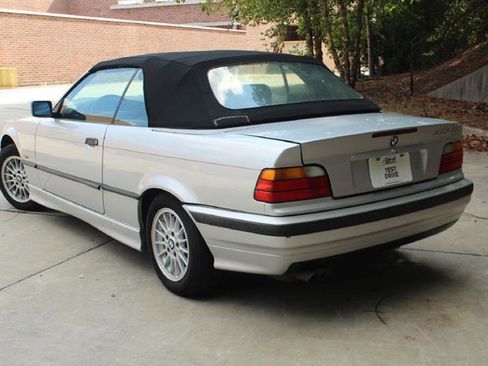 Used 1999 BMW 323i Convertible RWD image 4