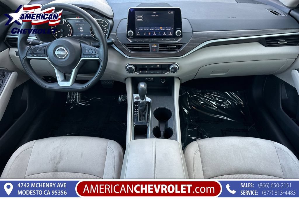 Used 2025 Nissan Altima 2.5 SV FWD image 16