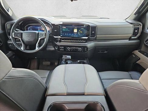 Used 2023 Chevrolet Silverado 1500 ZR2 w/ Technology Package AWD/4WD image 18