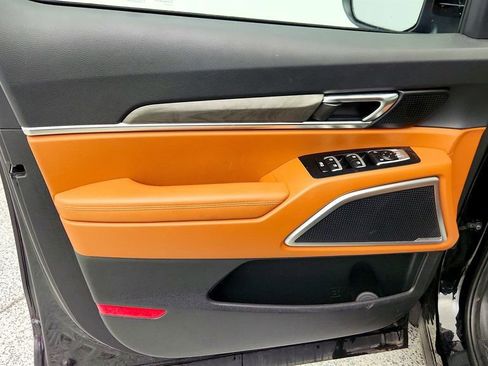 Used 2024 Kia Telluride EX X-Line image 11