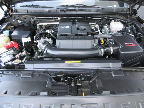 Used 2022 Nissan Frontier PRO-4X w/ Pro-4X Premium Package image 51