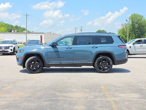 Certified 2026 Jeep Grand Cherokee L Limited w/ Limited Altitude Package AWD/4WD image 4