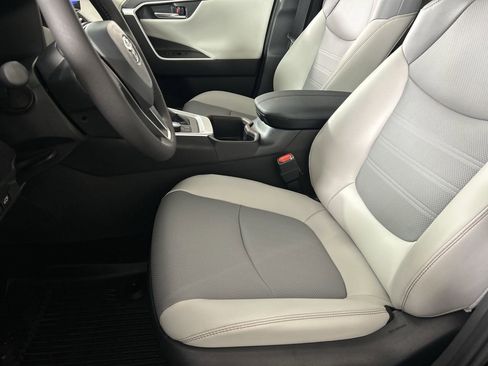 New 2025 Toyota RAV4 Limited image 20