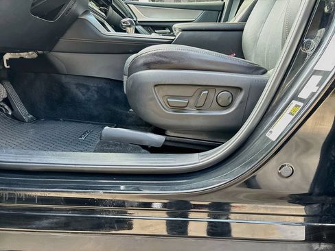 Certified 2025 MAZDA CX-90 3.3 Turbo w/ Preferred Package AWD/4WD image 19