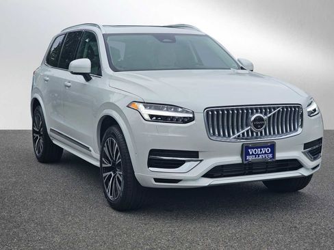 Used 2025 Volvo XC90 T8 Plus w/ Protection Package Premier image 7