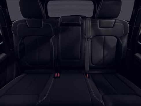 New 2026 Jeep Grand Cherokee Altitude AWD/4WD image 3