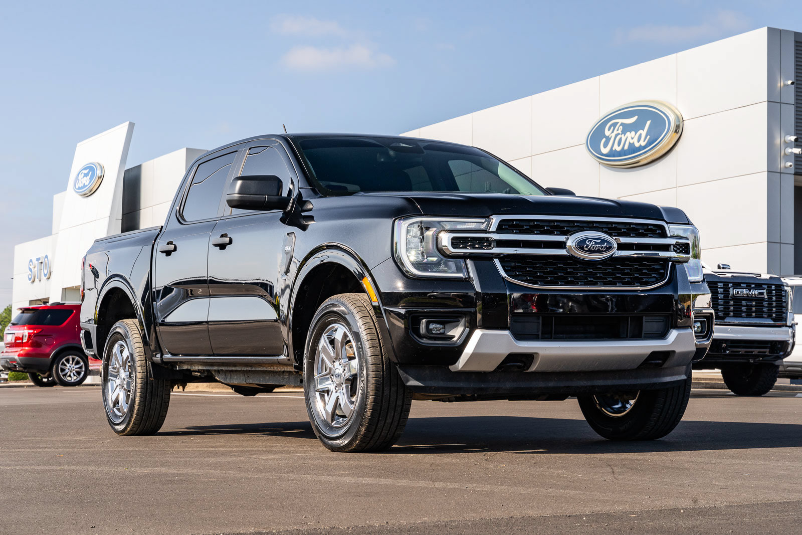 Certified 2025 Ford Ranger XLT w/ Chrome Accent Package AWD/4WD image 1