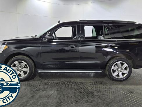 Used 2020 Ford Expedition XLT w/ Equipment Group 202A AWD/4WD image 4