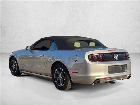 Used 2014 Ford Mustang Premium image 7
