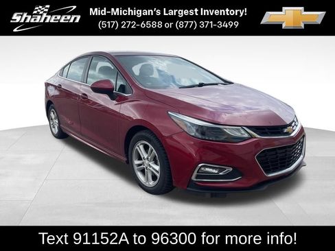 Used 2017 Chevrolet Cruze LT w/ Convenience Package FWD image 1