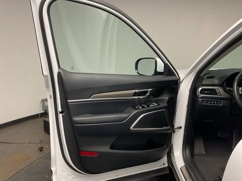 Used 2022 Kia Telluride SX w/ SX Prestige Package image 10