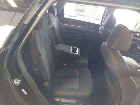 New 2026 Kia Sorento LX FWD image 11