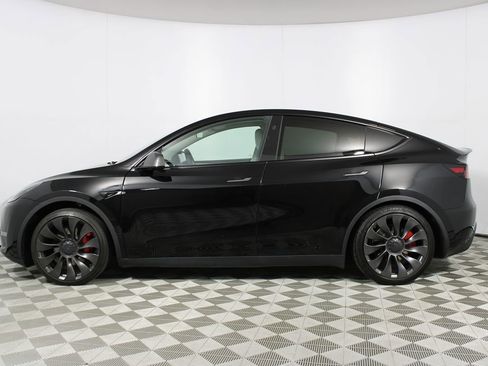 Used 2023 Tesla Model Y Performance AWD/4WD image 27