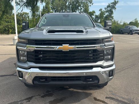 Used 2025 Chevrolet Silverado 3500 LT w/ All Star Edition AWD/4WD image 8