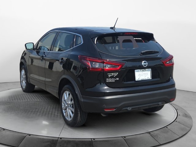 Used 2021 Nissan Rogue Sport S FWD image 3