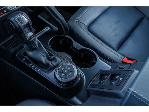 Used 2024 Ford Bronco Outer Banks w/ Sasquatch Package AWD/4WD image 29