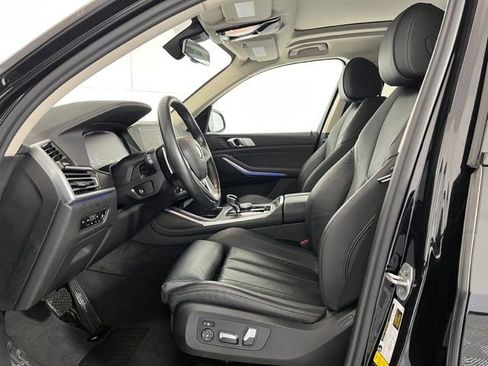 Used 2022 BMW X7 xDrive40i w/ Premium Package AWD/4WD image 11