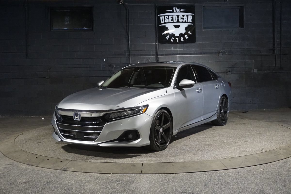 Used 2021 Honda Accord Touring image 1