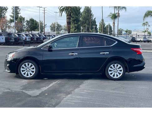 Used 2017 Nissan Sentra SV image 3