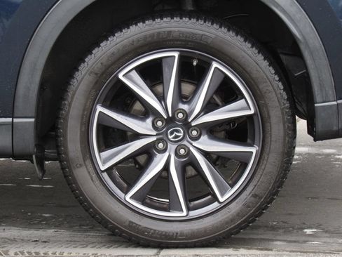 Used 2018 MAZDA CX-5 Touring w/ Preferred Equipment Package AWD/4WD image 10
