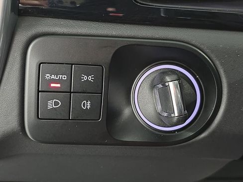 Certified 2023 Porsche Cayenne Turbo S AWD/4WD image 22