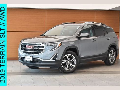 Used 2019 GMC Terrain SLT w/ Infotainment Package II AWD/4WD image 1