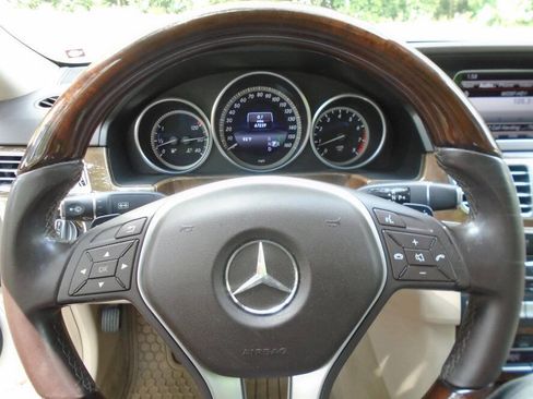 Used 2014 Mercedes-Benz E 350 Sedan image 14