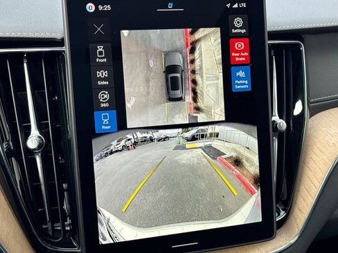 New 2026 Volvo XC60 T8 Ultra w/ Protection Package AWD/4WD image 22
