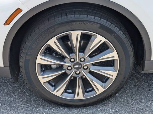 Used 2022 Lincoln Corsair Reserve w/ Elements Package FWD image 13