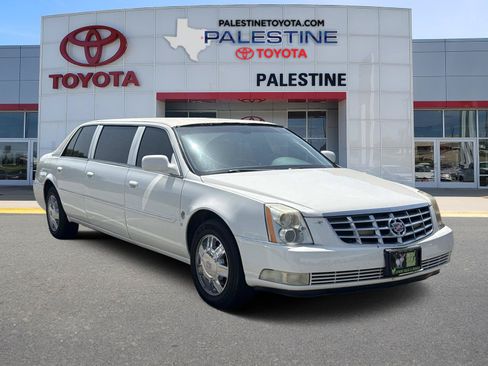 Used 2007 Cadillac DTS FWD image 1