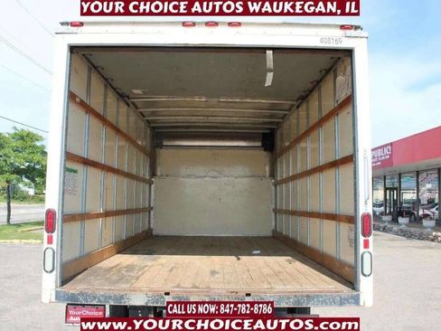 Used 2014 Ford E-350 and Econoline 350 Super Duty image 24