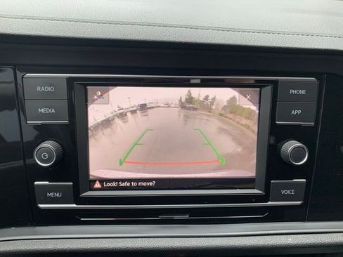 Used 2020 Volkswagen Jetta S image 14