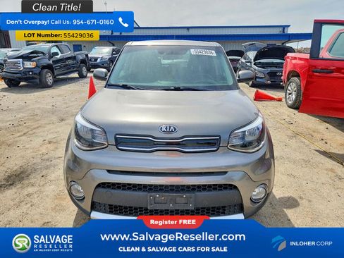 Used 2017 Kia Soul + FWD image 7