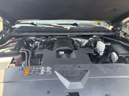 Used 2018 Chevrolet Silverado 1500 LT w/ All Star Edition image 9