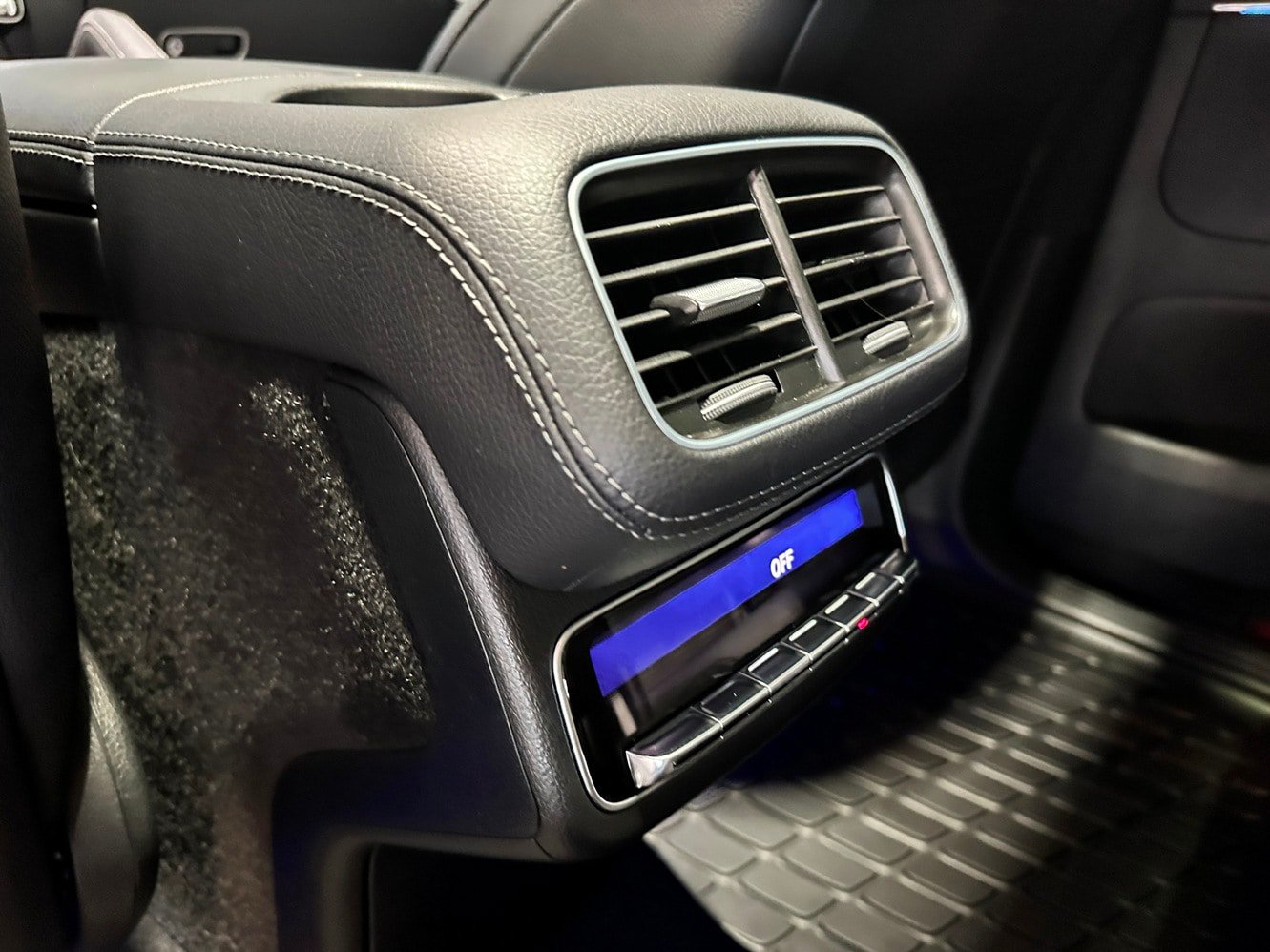 Certified 2025 Mercedes-Benz GLS 450 4MATIC image 35