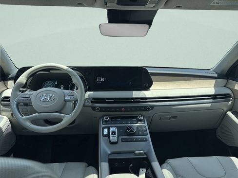 Used 2024 Hyundai Palisade Limited AWD/4WD image 21