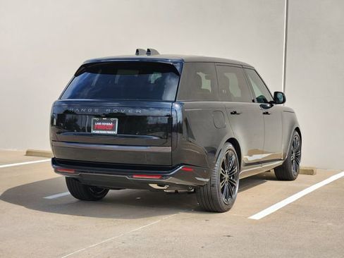 New 2026 Land Rover Range Rover Long Wheelbase SE image 4