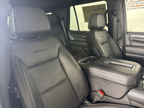Used 2024 GMC Yukon Denali image 31
