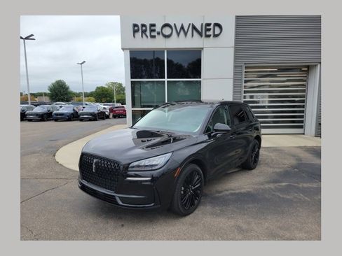 Used 2023 Lincoln Corsair AWD w/ Equipment Group 101A image 1