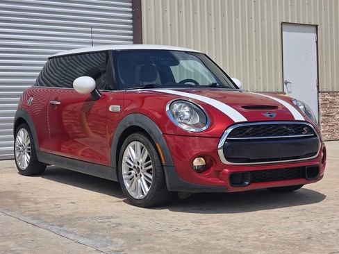 Used 2016 MINI Cooper S w/ Premium Package FWD image 6