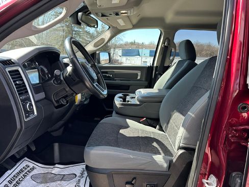 Used 2019 RAM 1500 Big Horn image 15