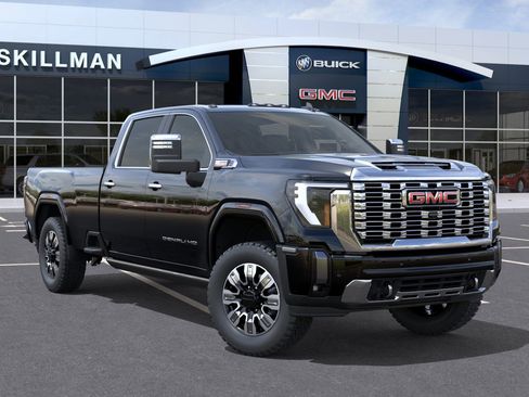 New 2026 GMC Sierra 3500 Denali w/ Denali Reserve Package image 7