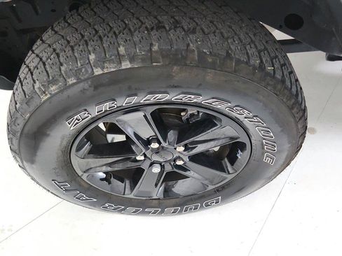 Used 2021 Jeep Wrangler Unlimited Sahara AWD/4WD image 36