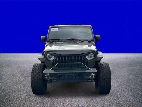 Used 2021 Jeep Gladiator Sport AWD/4WD image 8